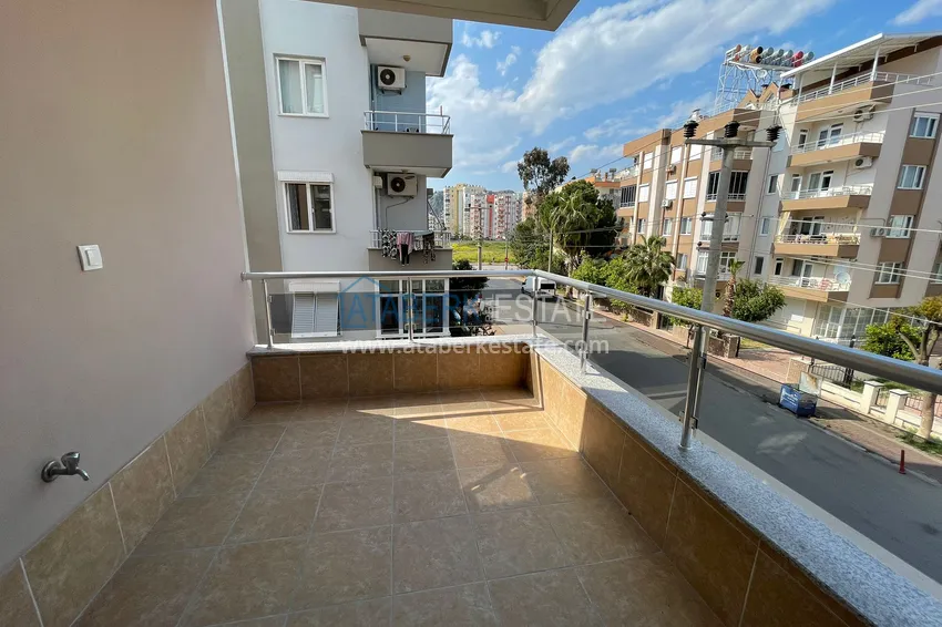 Приобрести Квартира в Анталии, район Коньяалты трехкомнатная с газификацией от собственника 24 