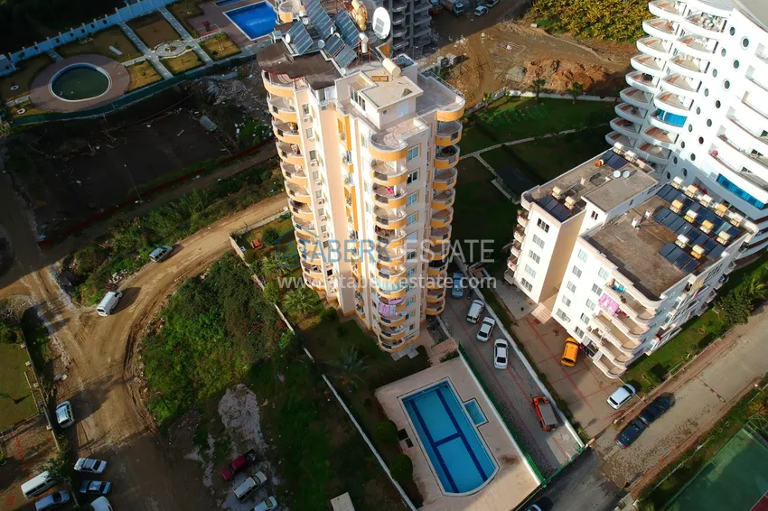 Квартира с мебелью в жилом комплексе в Махмутларе 2 