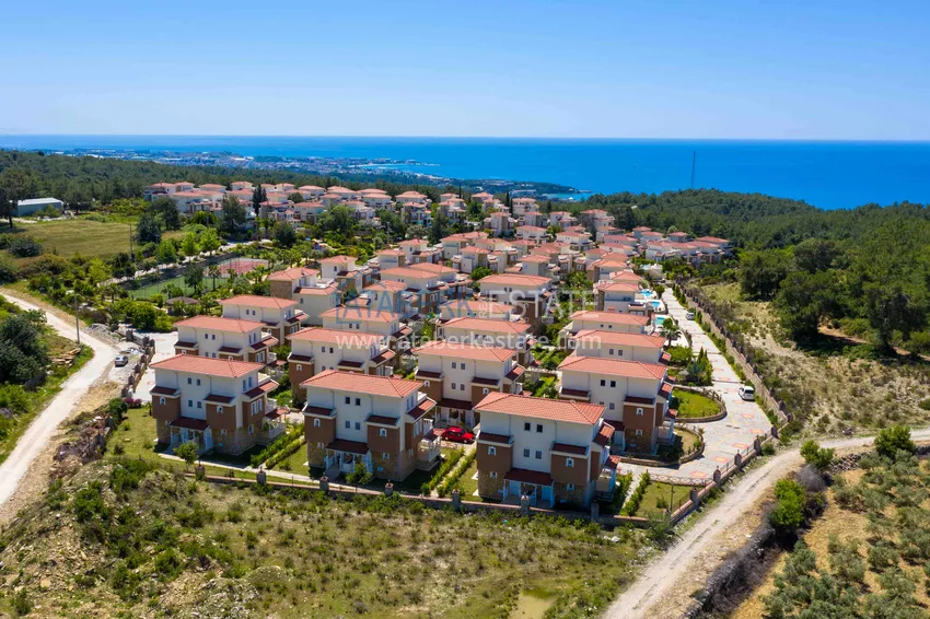 Вилла в Авсалларе трехэтажный таунхаус на два хозяина с частным садиком  2 