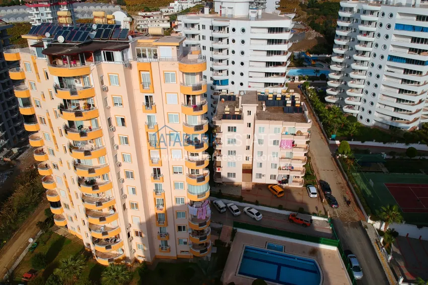 Квартира с мебелью в жилом комплексе в Махмутларе 3 