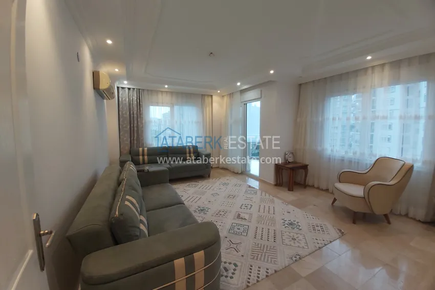 Приобрести Квартира с мебелью в жилом комплексе в Махмутларе 4 