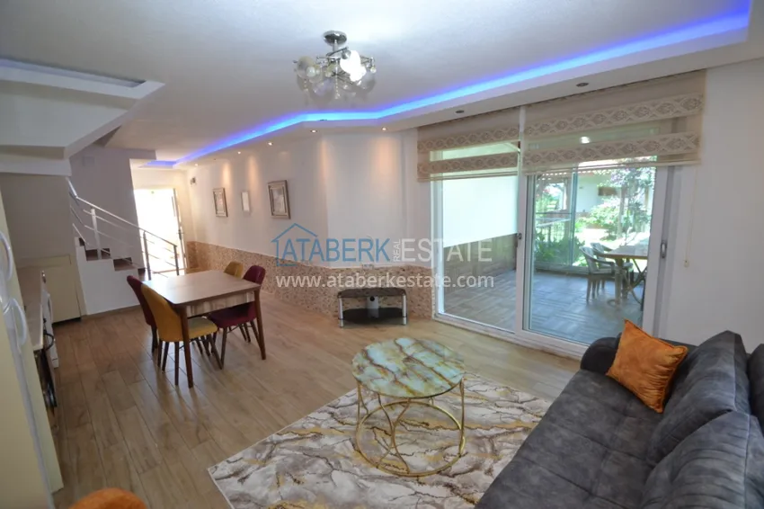 Приобрести Таунхаус в районе Демирташ с мебелью, садом и видом на море  5 