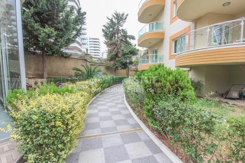 Квартира трехкомнатная с мебелью в Махмутларе  4 