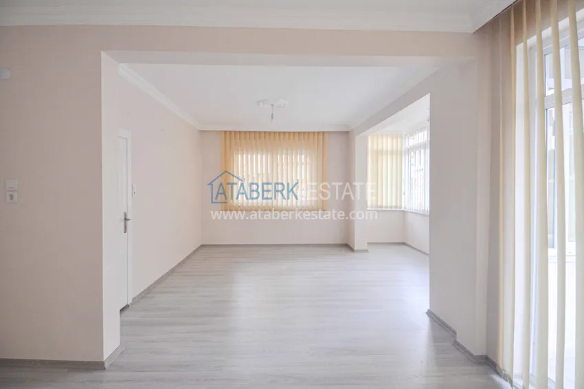 Приобрести Квартира в центре Алании четырехкомнатная после ремонта в турецком доме  5 