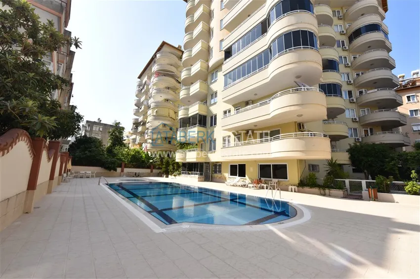 Квартира в центре Алании с мебелью, отдельной кухней и застекленными балконами 7 