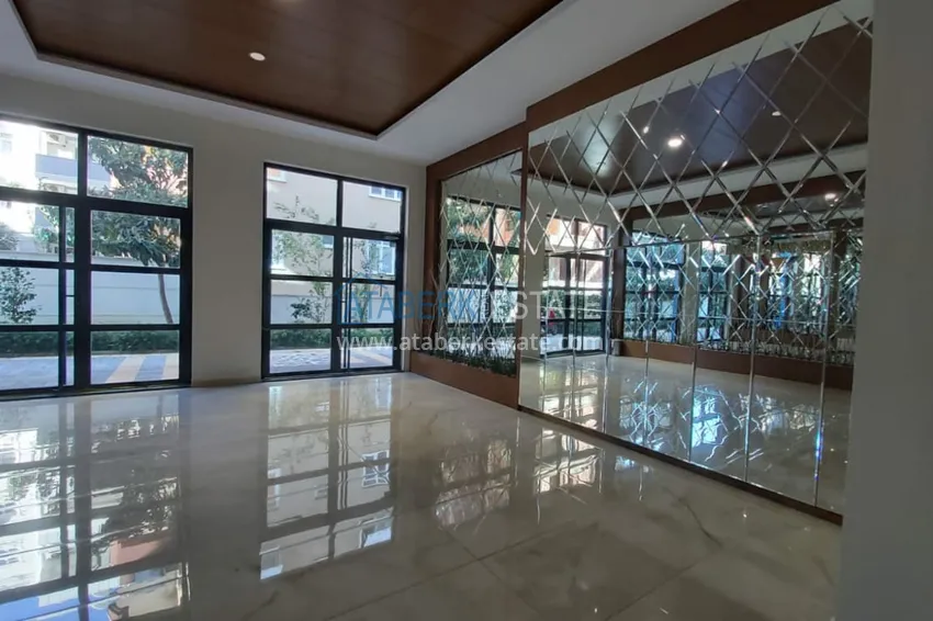 Двухуровневые квартиры в центре района Оба в малоэтажно комплексе  8 