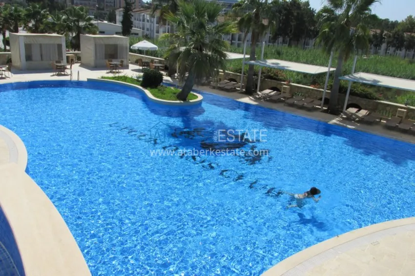 Престижная трехэтажная вилла в Конаклы 8 