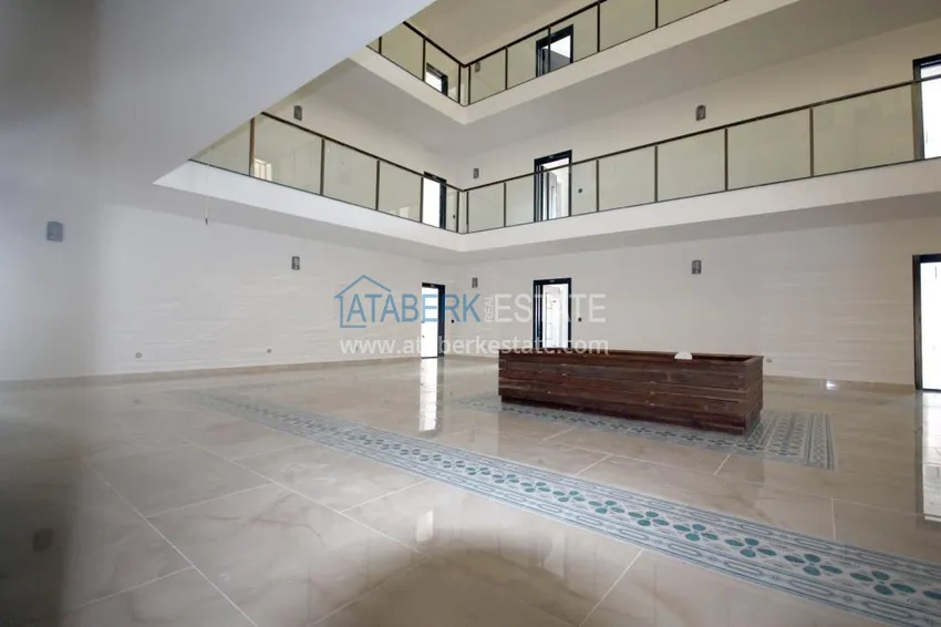 Двухуровневые квартиры в центре района Оба в малоэтажно комплексе  11 