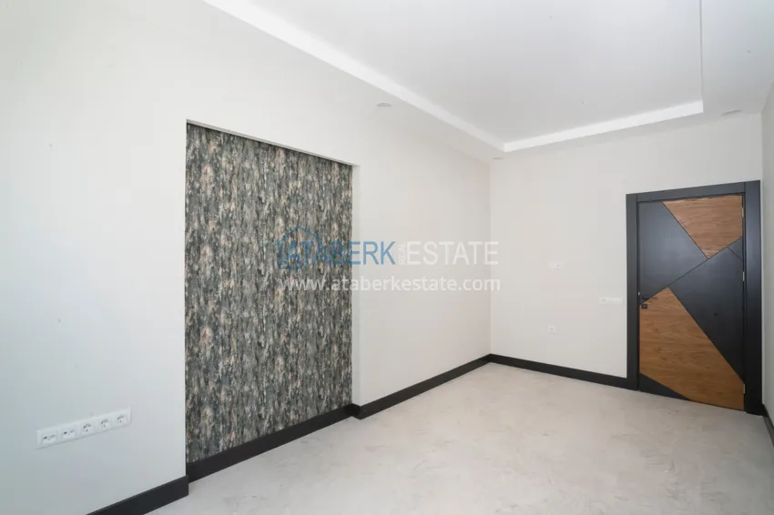 Приобрести Современный бизнес-центр в активном деловом районе города – Оба  10 