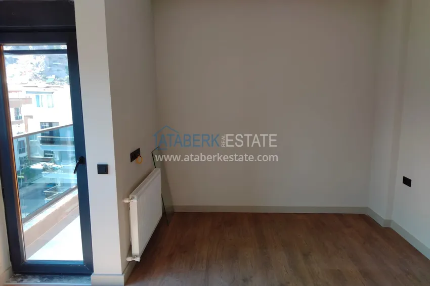 Приобрести Квартира в Анталии район Коньяалты с видом на горы от застройщика  10 