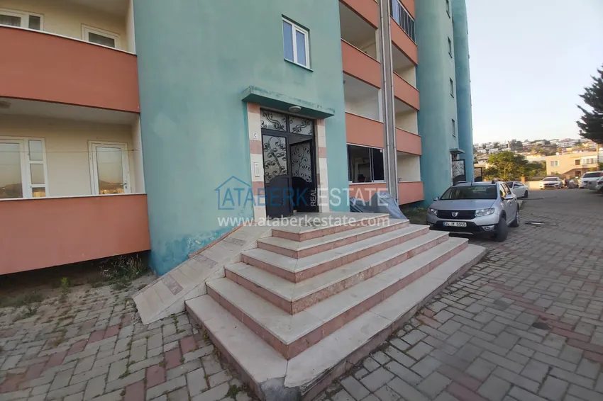 Квартира в районе Демирташ с видом на море в жилом комплексе  12 