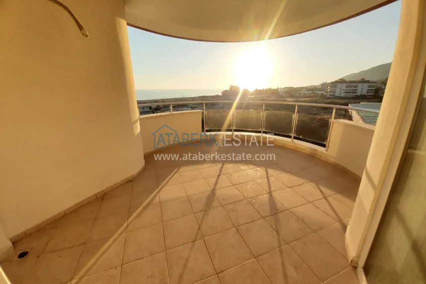 Приобрести Квартира в районе Демирташ с видом на море в жилом комплексе  12 