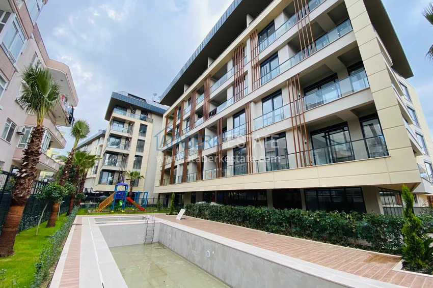 Сдается в аренду двухкомнатная квартира в центре Алании А10 7