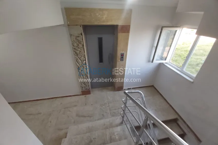 Квартира в районе Демирташ с видом на море в жилом комплексе  15 