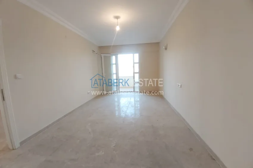 Приобрести Квартира в районе Демирташ с видом на море в жилом комплексе  15 