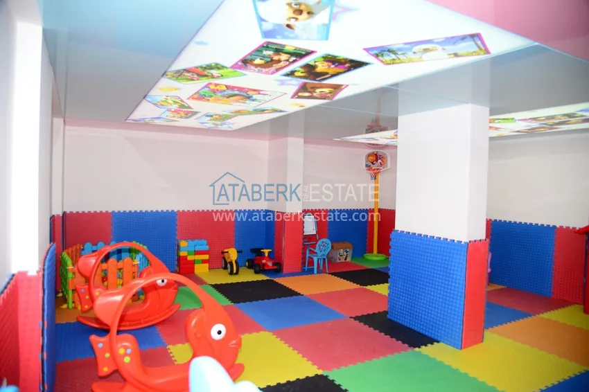 Квартира в Махмутларе с мебелью видом на горы в комплексе с частным пляжем  16 