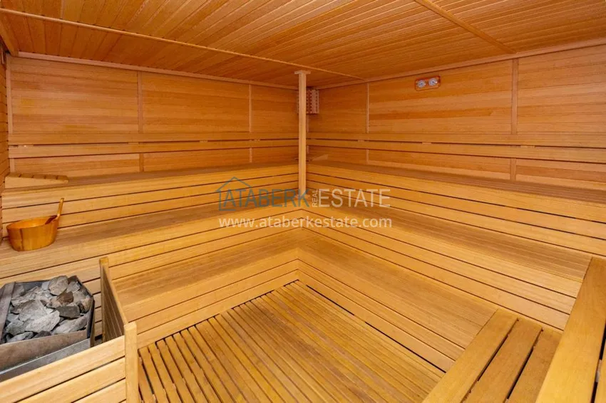 Квартиры и пентхаусы в районе Оба в современном жилом комплексе 18 