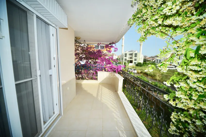 Приобрести Квартиры и пентхаусы в районе Оба в современном жилом комплексе 18 