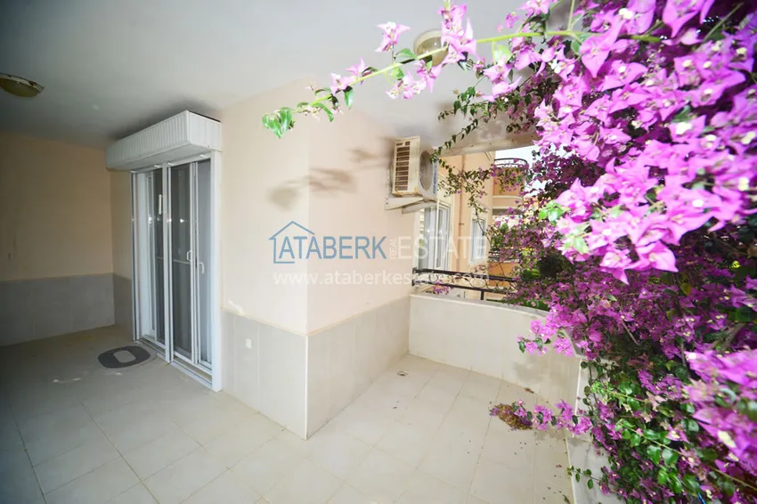 Приобрести Квартиры и пентхаусы в районе Оба в современном жилом комплексе 19 