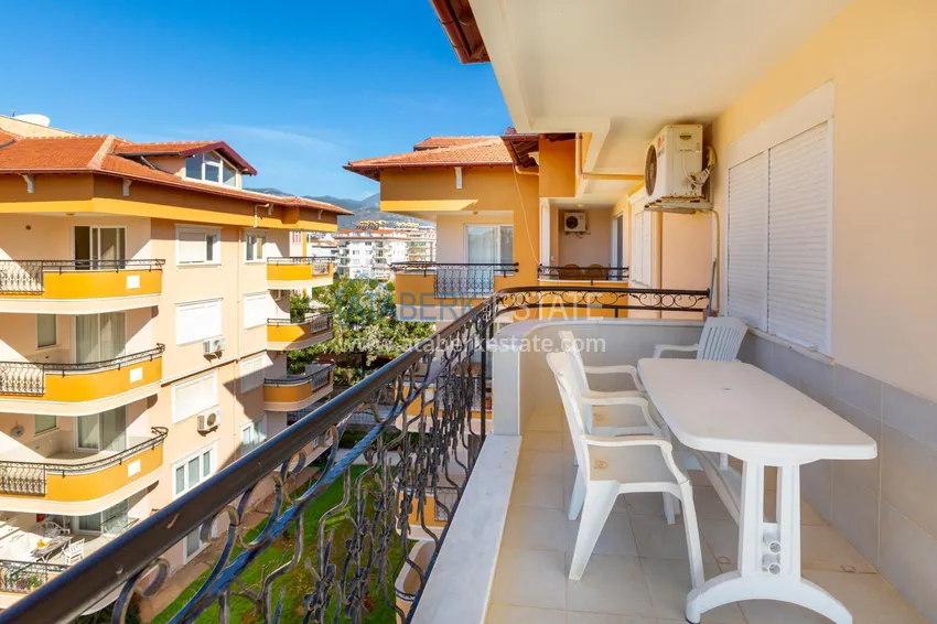 Приобрести Квартиры и пентхаусы в районе Оба в современном жилом комплексе 48 