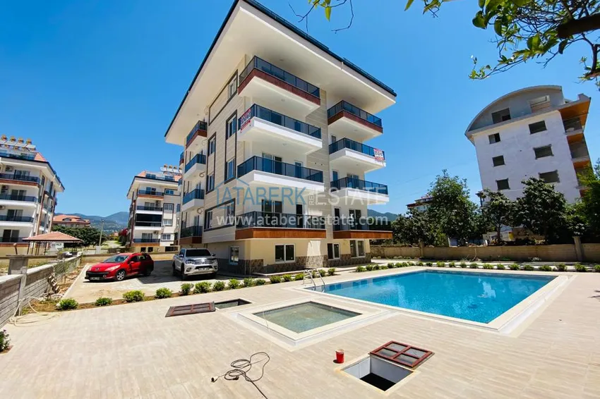 Квартира в районе Оба с чистовой отделкой в молодом жилом комплексе  1 