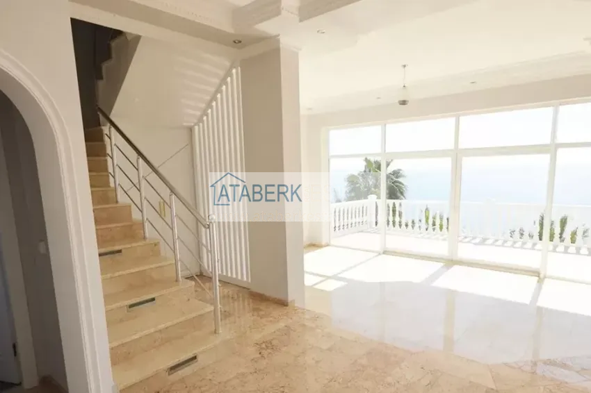 Приобрести Особняк на берегу моря в Газипаше  2 