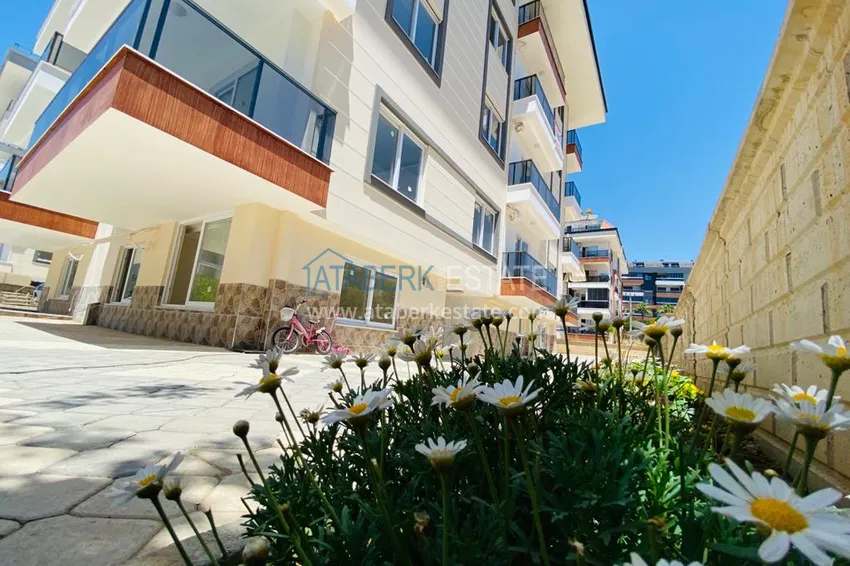 Квартира в районе Оба с чистовой отделкой в молодом жилом комплексе  3 