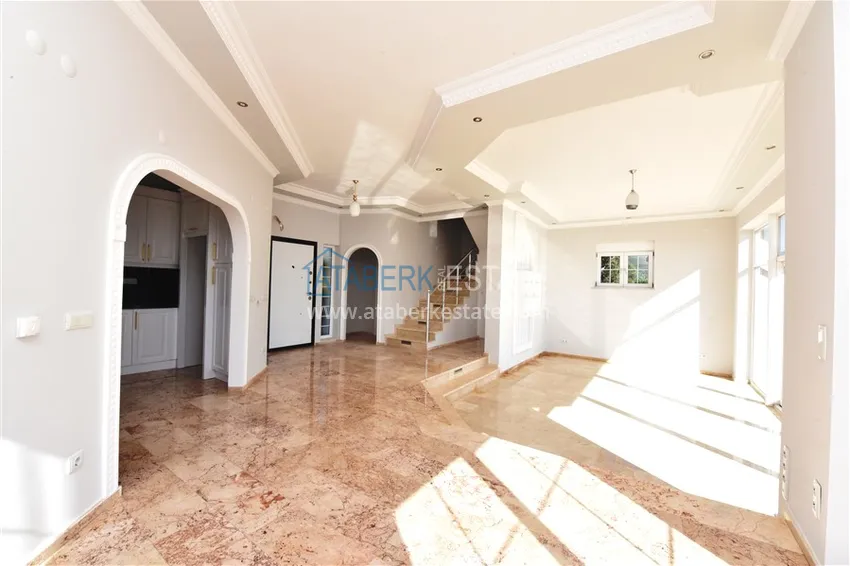 Приобрести Особняк на берегу моря в Газипаше  3 