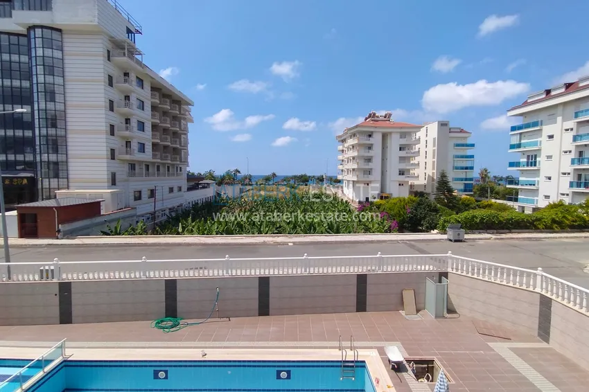 Квартира в районе Кестель двухкомнатная с видом на море  1 