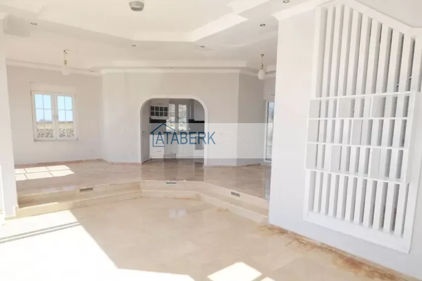 Приобрести Особняк на берегу моря в Газипаше  4 