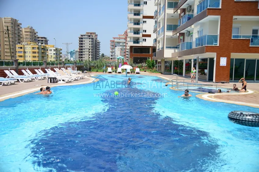 Квартира в Махмутларе с мебелью видом на горы в комплексе с частным пляжем  4 