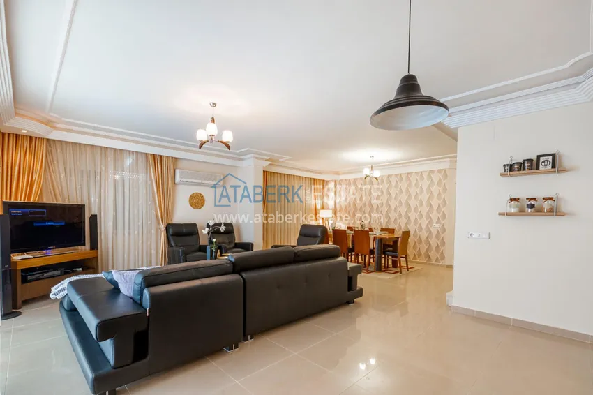 Приобрести Квартиры и пентхаусы в районе Оба в современном жилом комплексе 28 