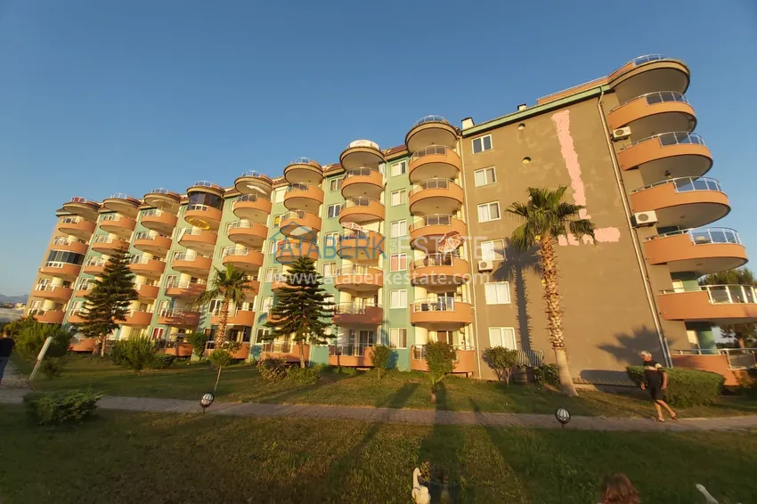 Квартира в районе Демирташ с видом на море в жилом комплексе  9 