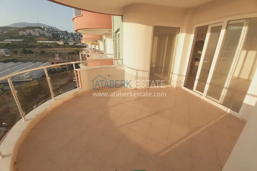 Приобрести Квартира в районе Демирташ с видом на море в жилом комплексе  11 