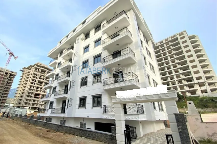 Квартира в Махмутларе с новой мебелью в молодом элитном комплексе 1 