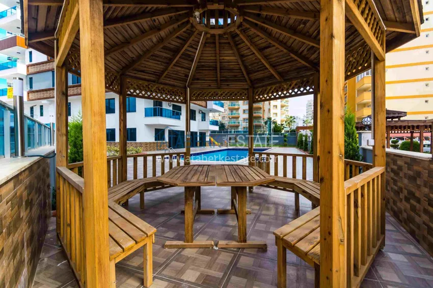 Квартира в Махмутларе с новой мебелью, застекленным балконом 10 