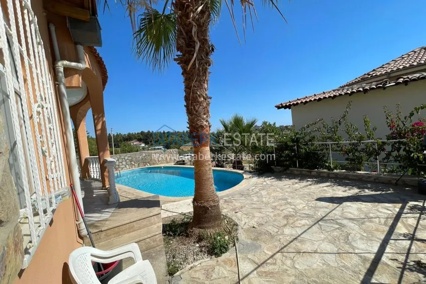 Отдельно стоящая двухэтажная вилла в Авсалларе 11 