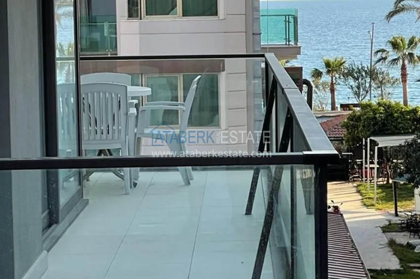 Приобрести Квартира в районе Оба с мебелью на первой береговой линии 15 