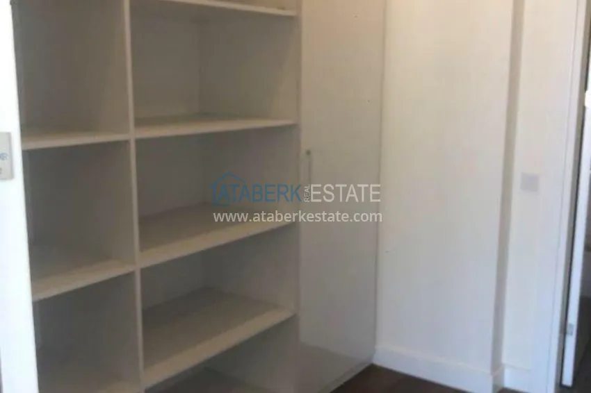 Приобрести Пентхаус в центре Алании с открытым видом на море в молодой резиденции 18 