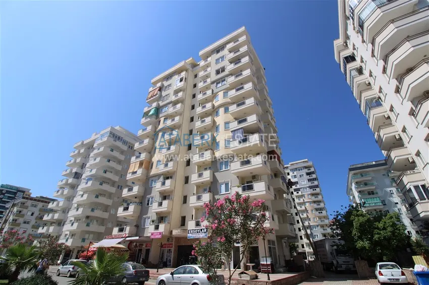 Квартира в Махмутларе с отдельной кухней  1 