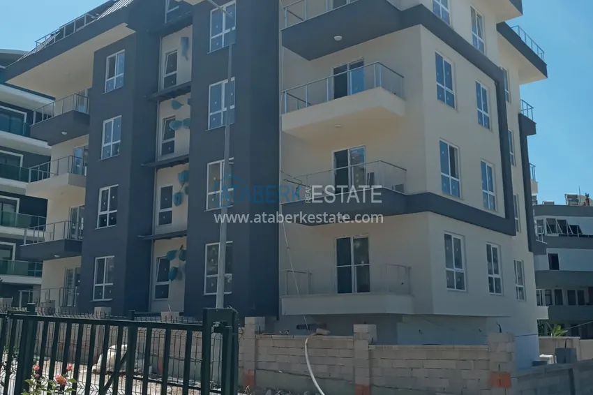 Квартира в Авсалларе от инвестора с чистовой отделкой в новом комплексе 10 