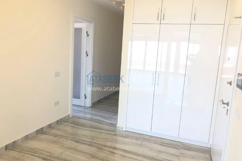 Приобрести Пентхаус в центре Алании с открытым видом на море в молодой резиденции 7 