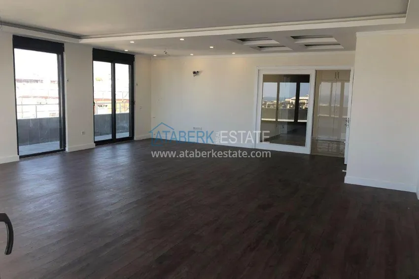 Приобрести Пентхаус в центре Алании с открытым видом на море в молодой резиденции 10 