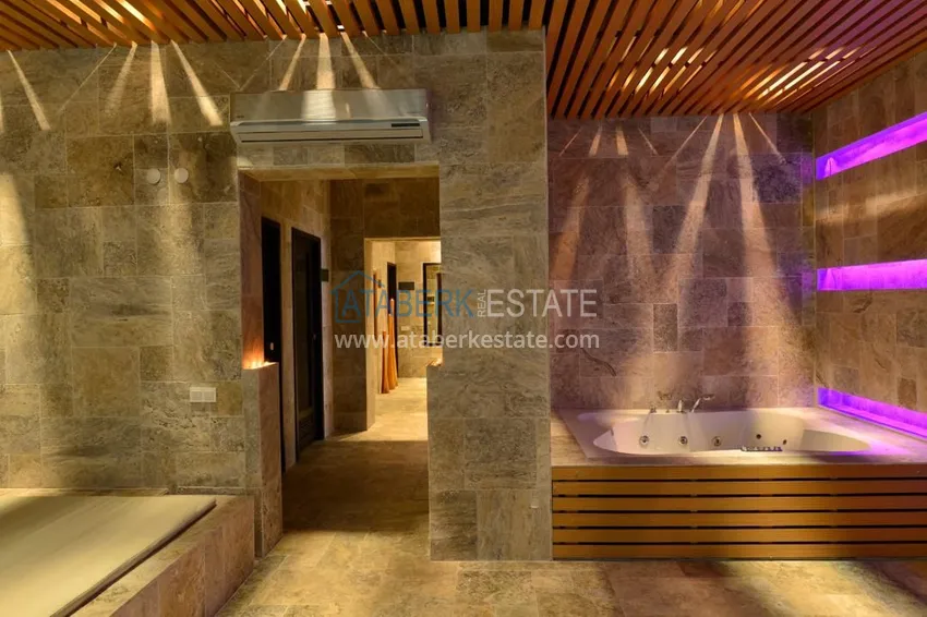 Квартира в районе Оба с мебелью на первой береговой линии 12 