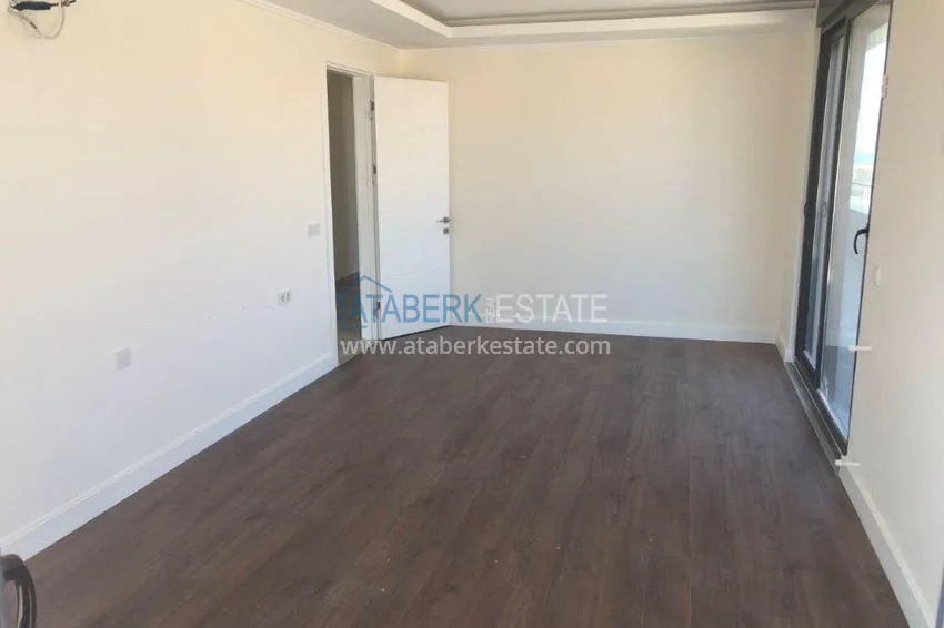 Приобрести Пентхаус в центре Алании с открытым видом на море в молодой резиденции 13 