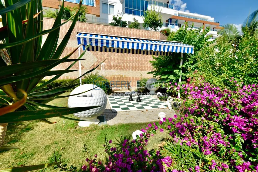 Садовый дуплекс в Каргыджаке в резиденции класса-люкс 11 