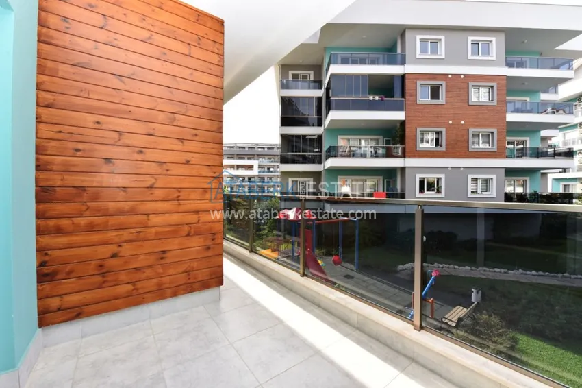 Приобрести Квартира в Оба просторная с отдельной кухней, в комплексе с инфраструктурой 13 