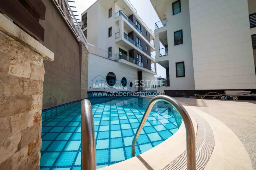 Видовая квартира в центре Алании в эксклюзивном комплексе  13 