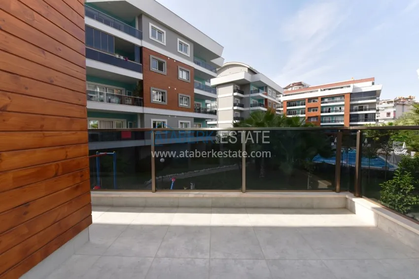 Приобрести Квартира в Оба просторная с отдельной кухней, в комплексе с инфраструктурой 14 