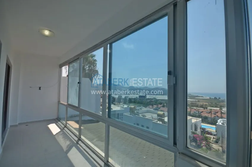 Приобрести Трехуровневая смежная вилла в районе Демирташ с собственным садом 16 